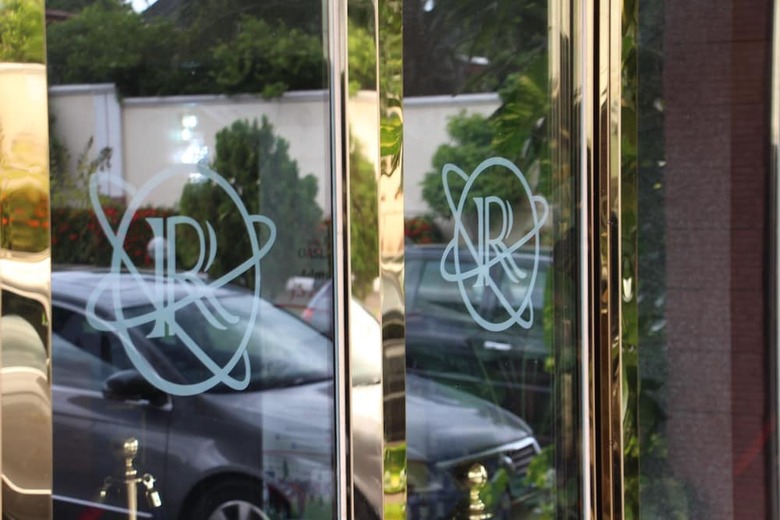 Reverton Hotel