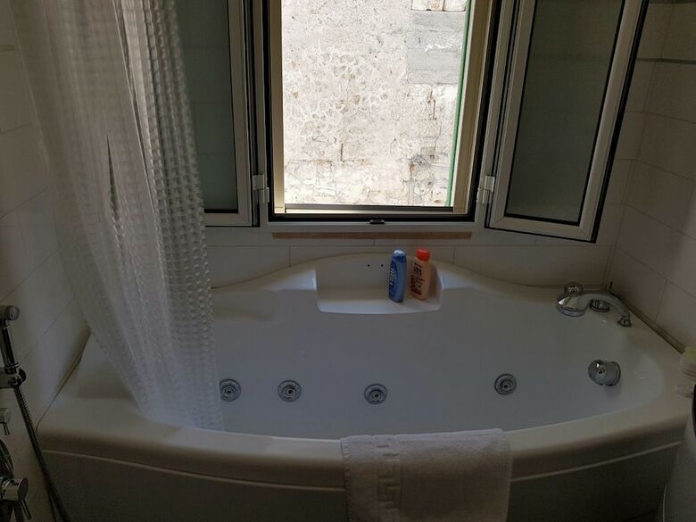 B&B Prestige