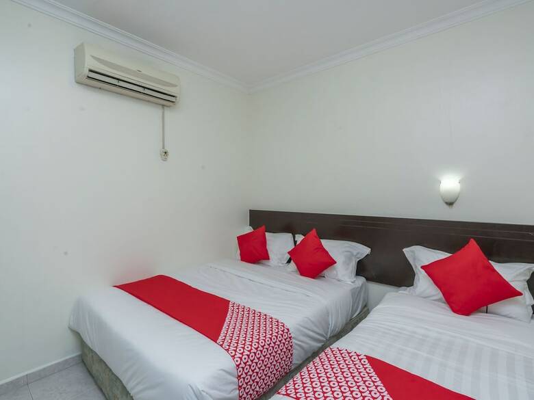 Fully Hotel Desa Tebrau