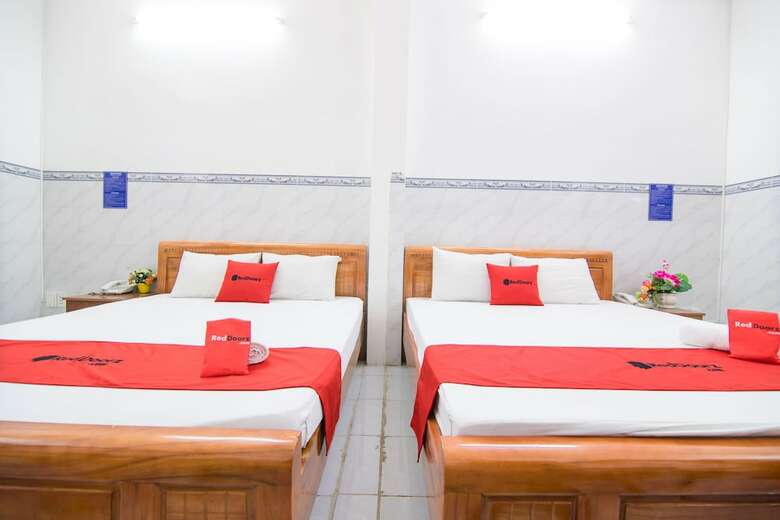 Hotel Reddoorz Near Bau Cat Residence