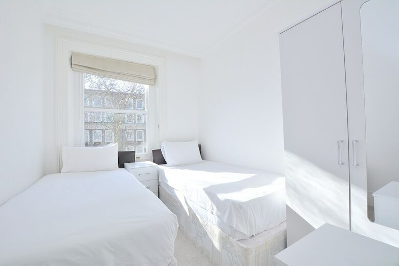 15 Beaufort Gardens Apartments