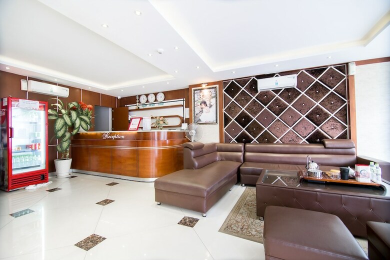 Hotel Reddoorz Plus @ Trung Son Residence
