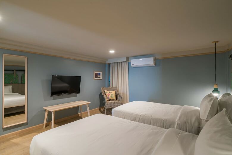 The Blanket Hotel