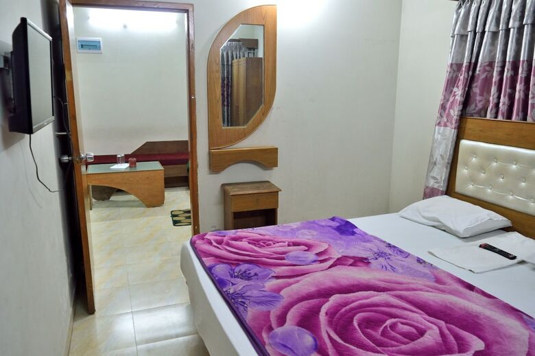 Hotel Pink Shore