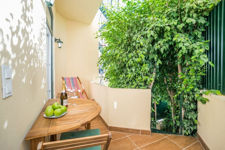 Apartamentos New Flat With Patio And Barbecue