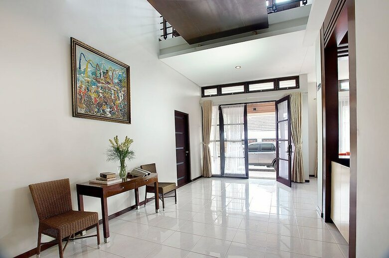 Bed & Breakfast Omah Garuda Homestay