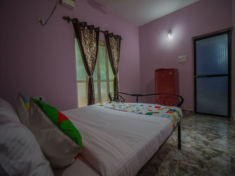 Oyo 16976 Home Pool View 3bhk Siolim
