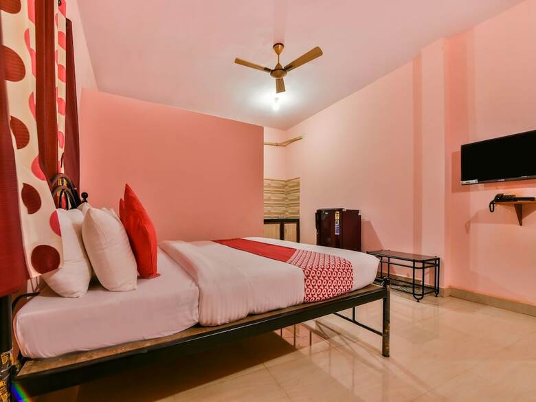 Hotel Oyo 17334 Sulit Comforts