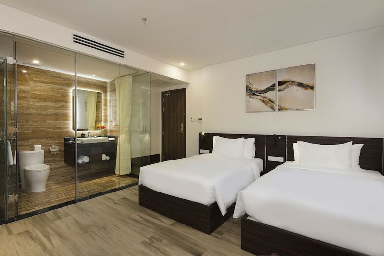 Emerald Bay Nha Trang Hotel And Spa