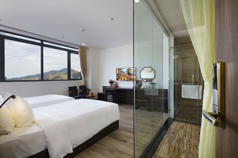 Emerald Bay Nha Trang Hotel And Spa