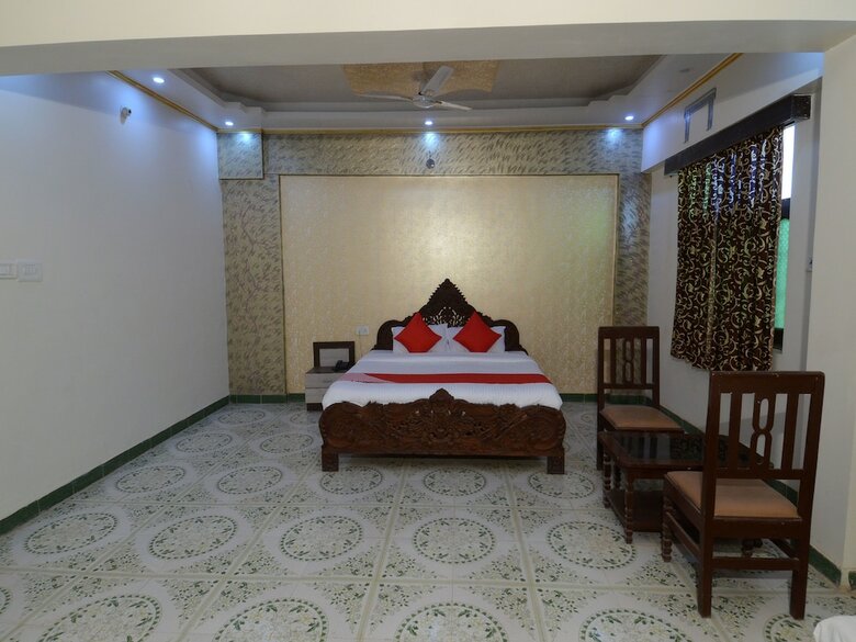 Hotel Oyo 17368 Ranibagh Palace