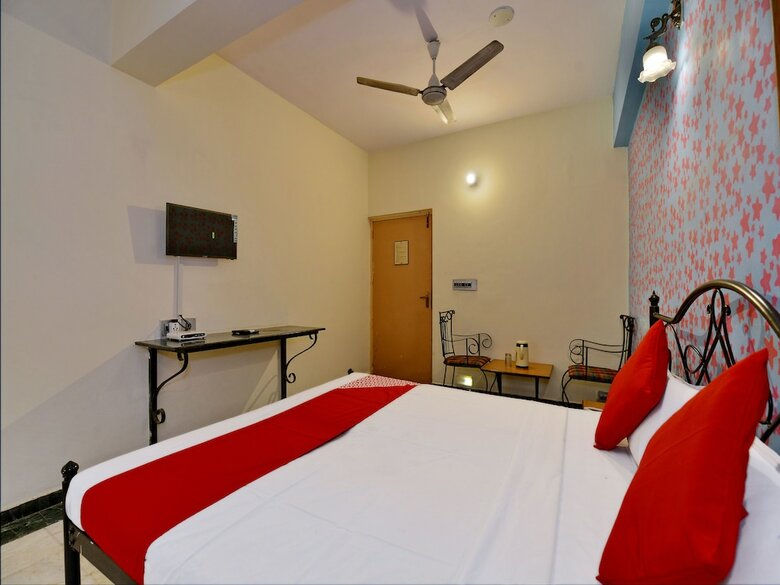 Oyo 13000 Hotel Utsav Residency