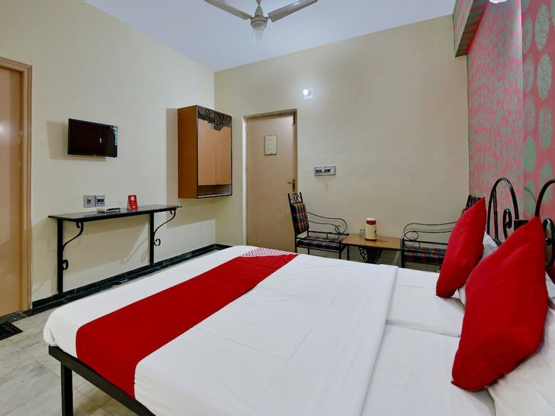 Oyo 13000 Hotel Utsav Residency