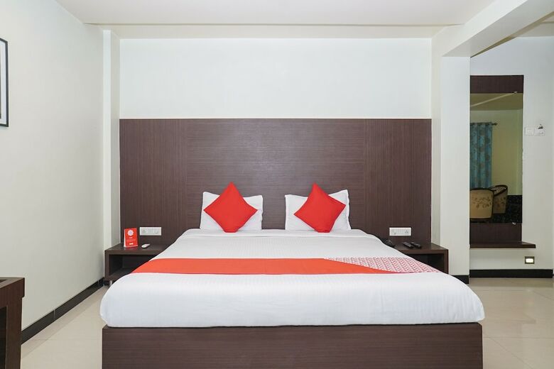 Oyo 3452 Hotel Coconut Grove