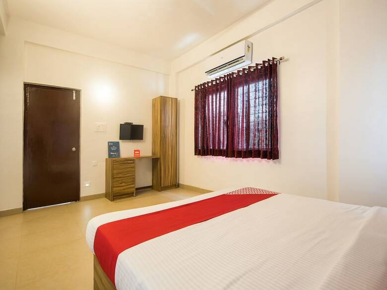 Hotel Oyo 13168 Primrose Regency