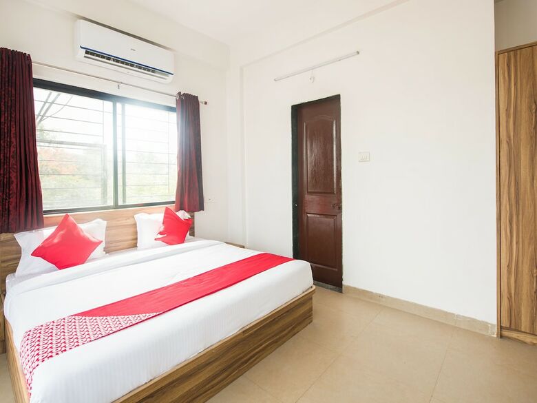 Hotel Oyo 13168 Primrose Regency