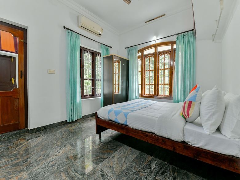 Oyo 17351 Home Hill View 3bhk Chembothara