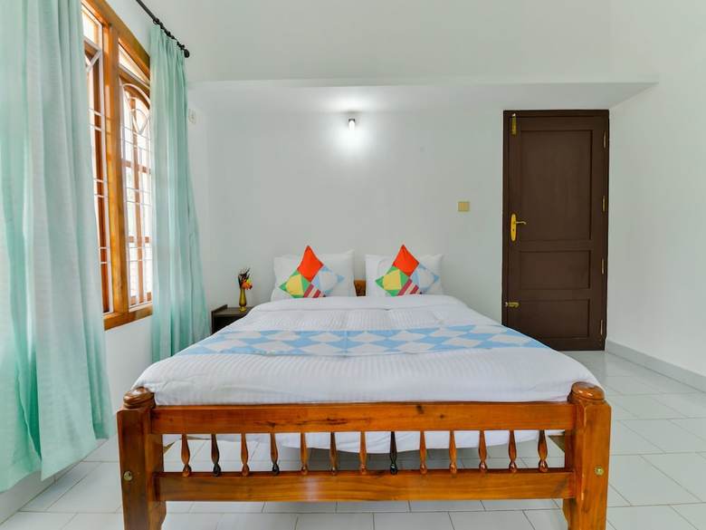 Oyo 17351 Home Hill View 3bhk Chembothara