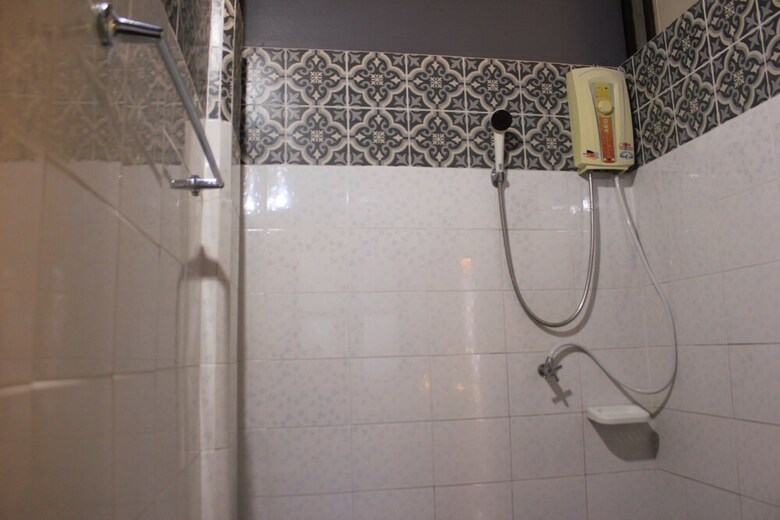 Hotel Thalang Guesthouse