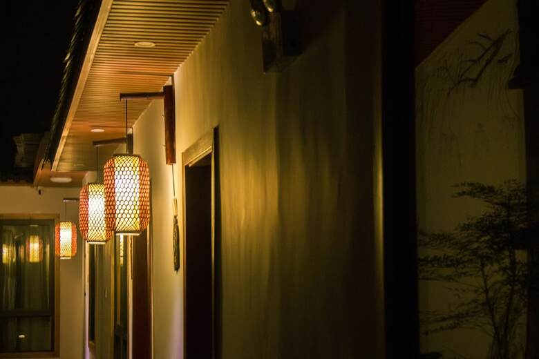 Posada Listening To The Rain Hall Inn