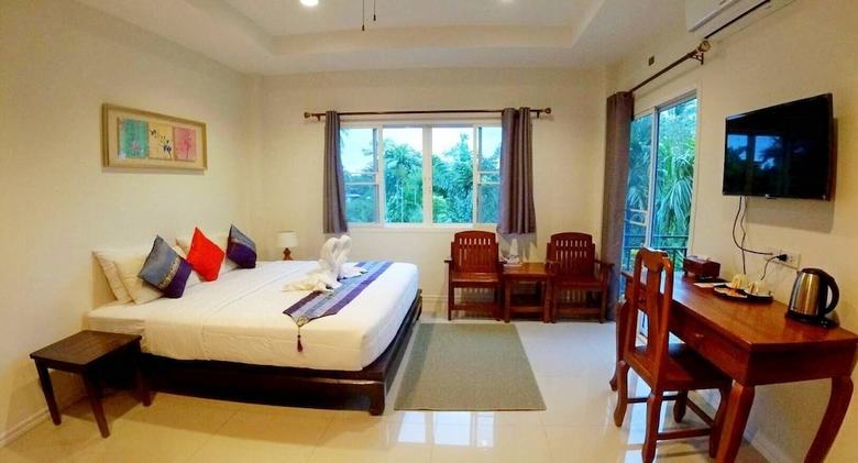 Hotel Baan Klangsuan Bang Korbua