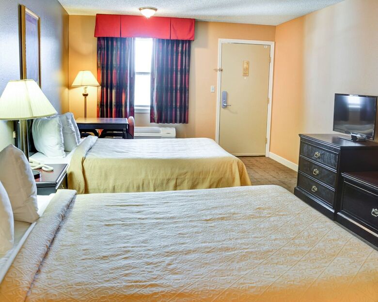 Motel Quality Inn & Suites