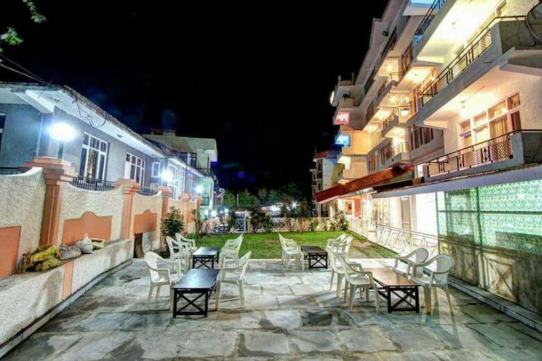 Bed & Breakfast Hotel Monarch Residency