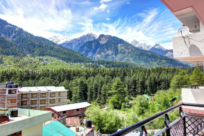 Bed & Breakfast Hotel Monarch Residency
