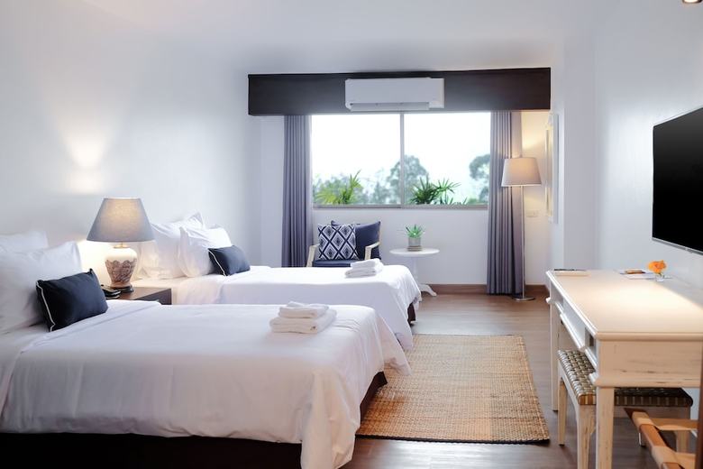 La Mai Hotel