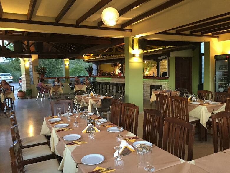 Family Studios Aparthotel