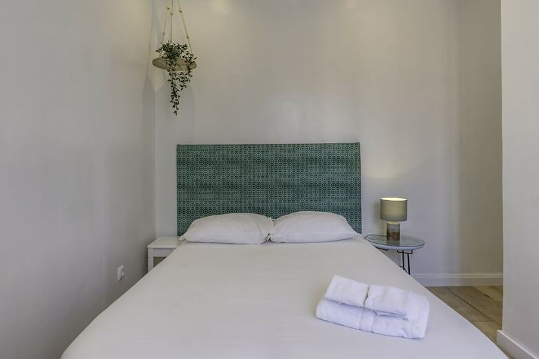 Hotel The Color | Suites & Rooms