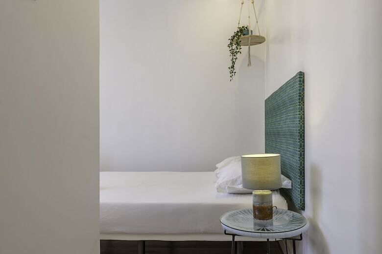 Hotel The Color | Suites & Rooms