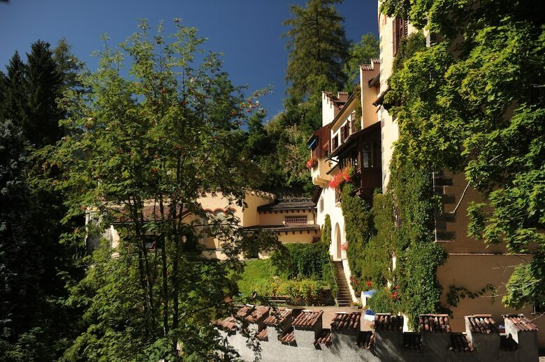 Bed & Breakfast Valcastello Dolomites Chalet & Polo Club