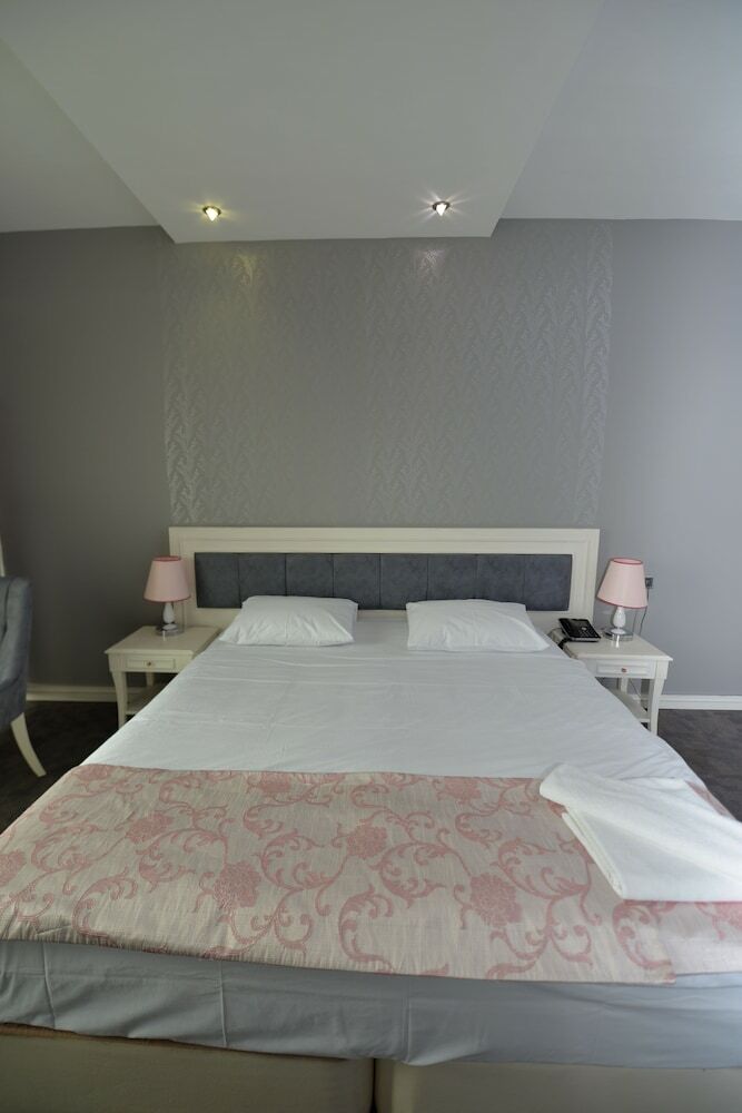 Peker Hotel