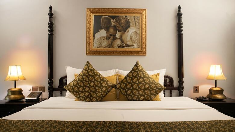 Hotel Mane History Lovers