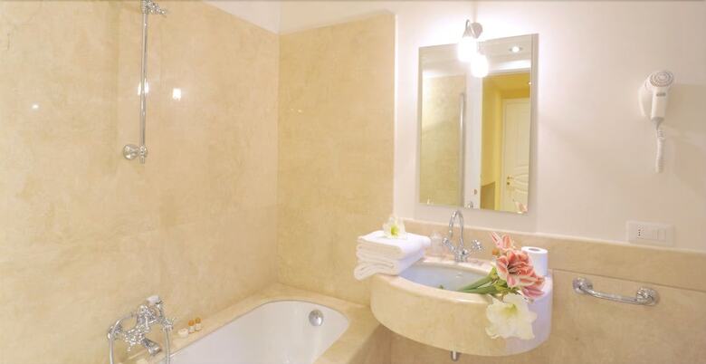 Hotel Alla Vigna - Room Only