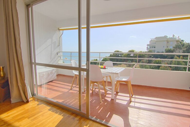 Apartamentos Luna Beach Studio 210