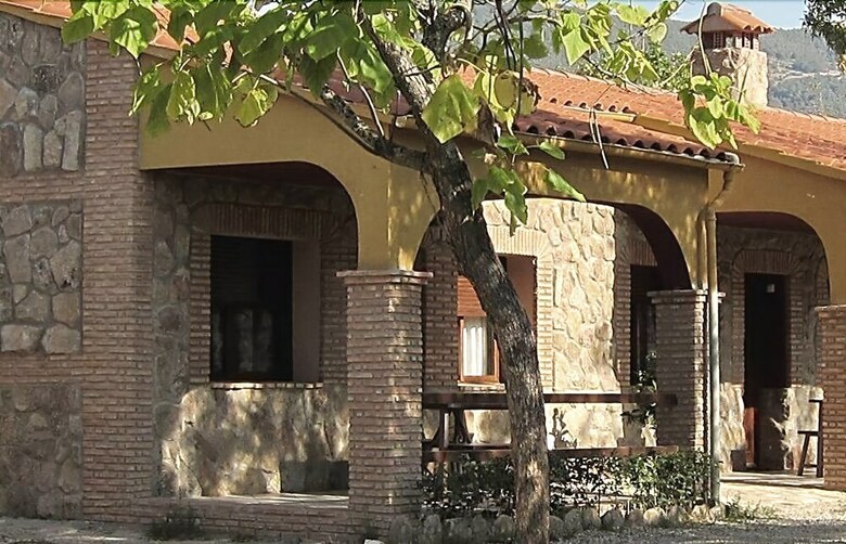 Camping Bungalows Las Ca�adas