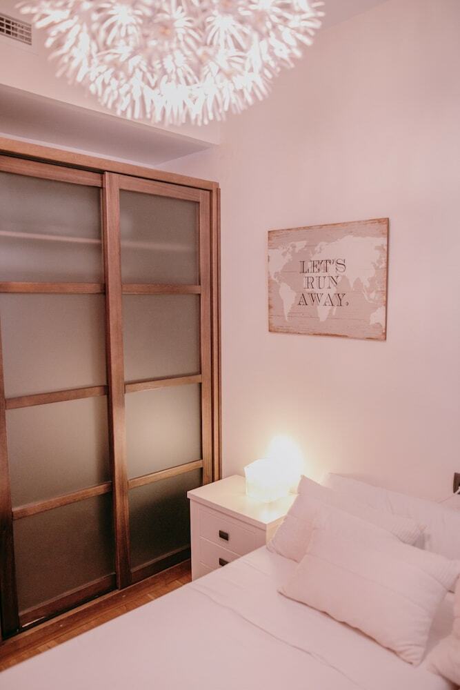 Apartamentos M�laga R�o City Center