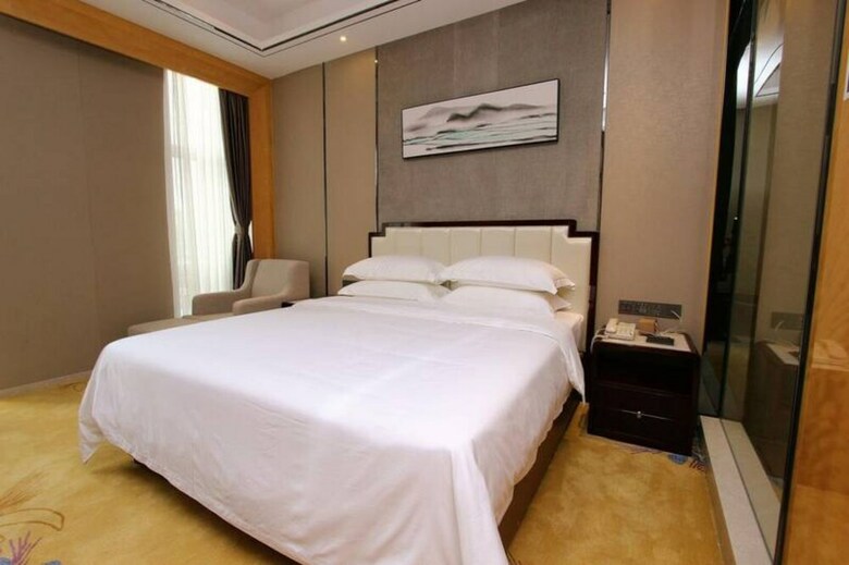 Dear Hotel