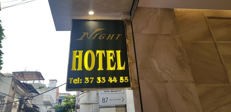 My Hotel ? Night Hanoi