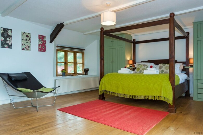 Prixford Barton 6 Bedrooms