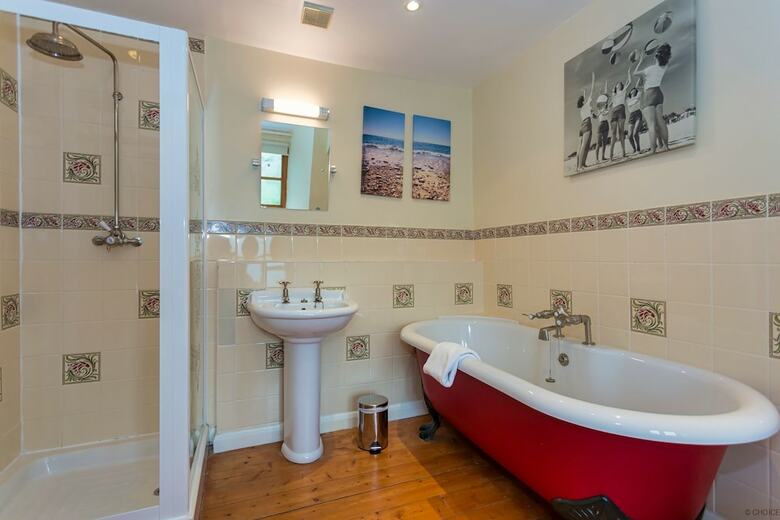 Prixford Barton 6 Bedrooms