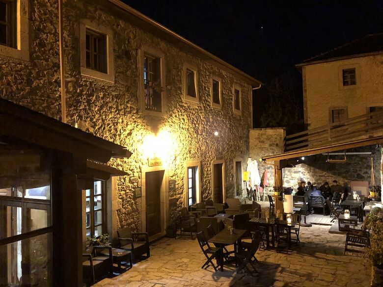 Hostal Albergue de Saliencia