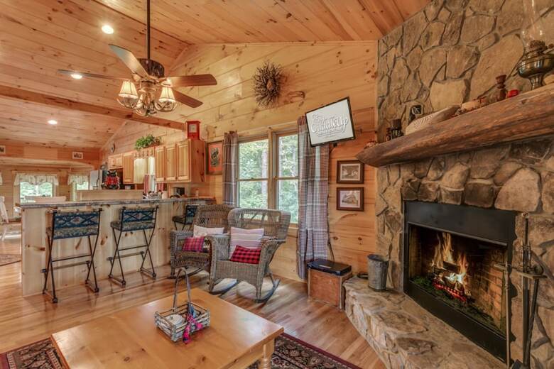 Dogwood Cabin