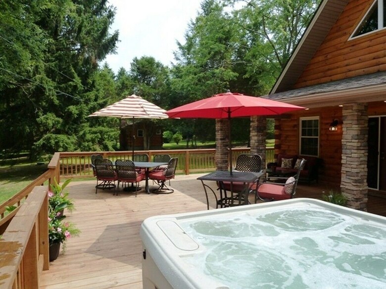 Cabana A_pebble_beach_river_cabin