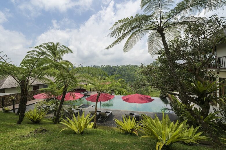 Bed & Breakfast Awan Biru Villas