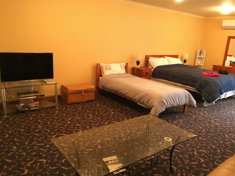 Lucky Duck Country Lodge B&B Hamilton