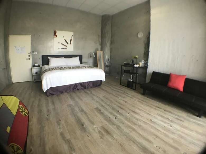 Hotel White House