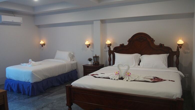 Hotel Sasitara   Thai  Villas